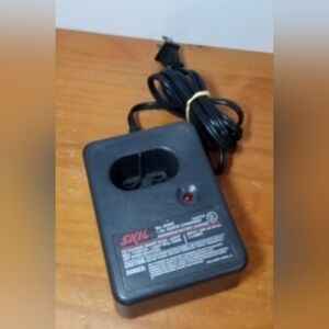 SKIL 1HR Quick Charger #92900
